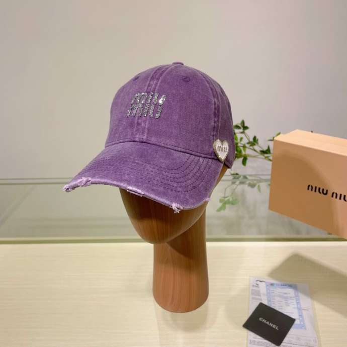 Picture of MiuMiu Cap _SKUMiuMiuCapdxn363634